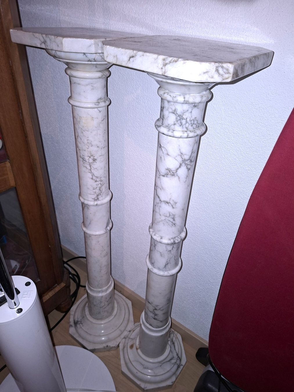 Skulpturen & Statuen: Marmorsäulen – Gebraucht aus Weiningen ZH von nic_5lqm