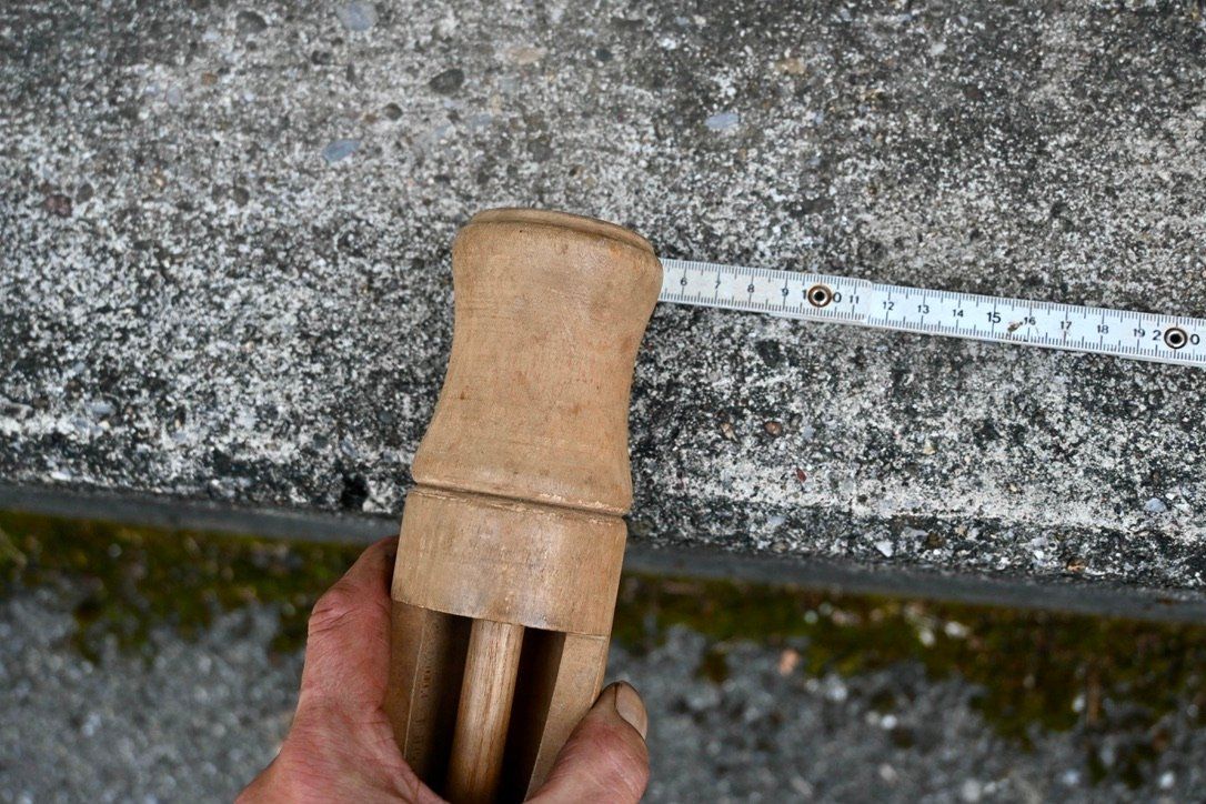 Apribottiglie & Tappi per chiusura: alter Holz - Flaschenverkorker VERZAPFER – Usato da Pfaffhausen venduto da mono_rec 3