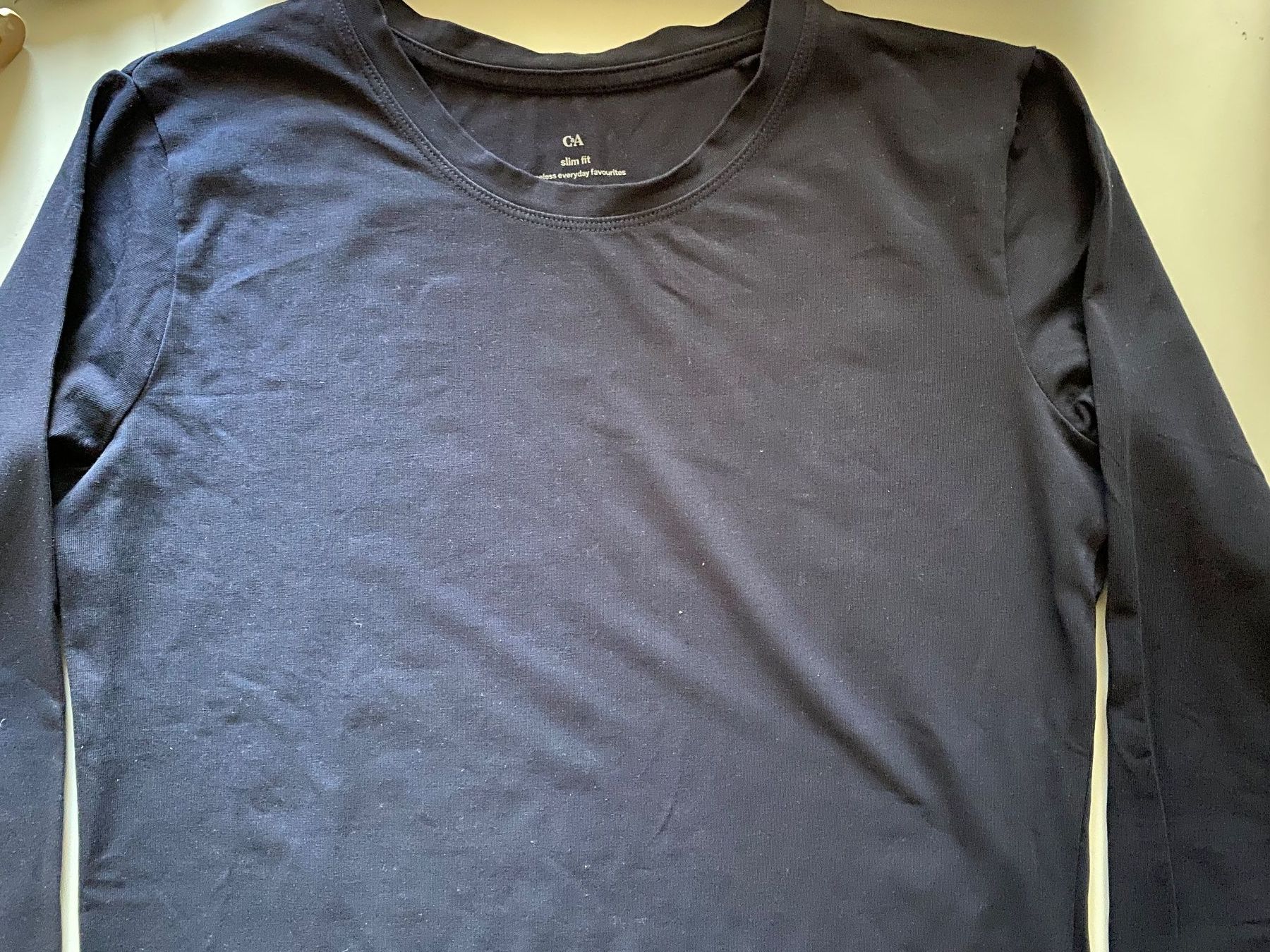 C&A T-shirts: Langarm T-Shirt – Neuf (Voir description) à Bözberg par bryo