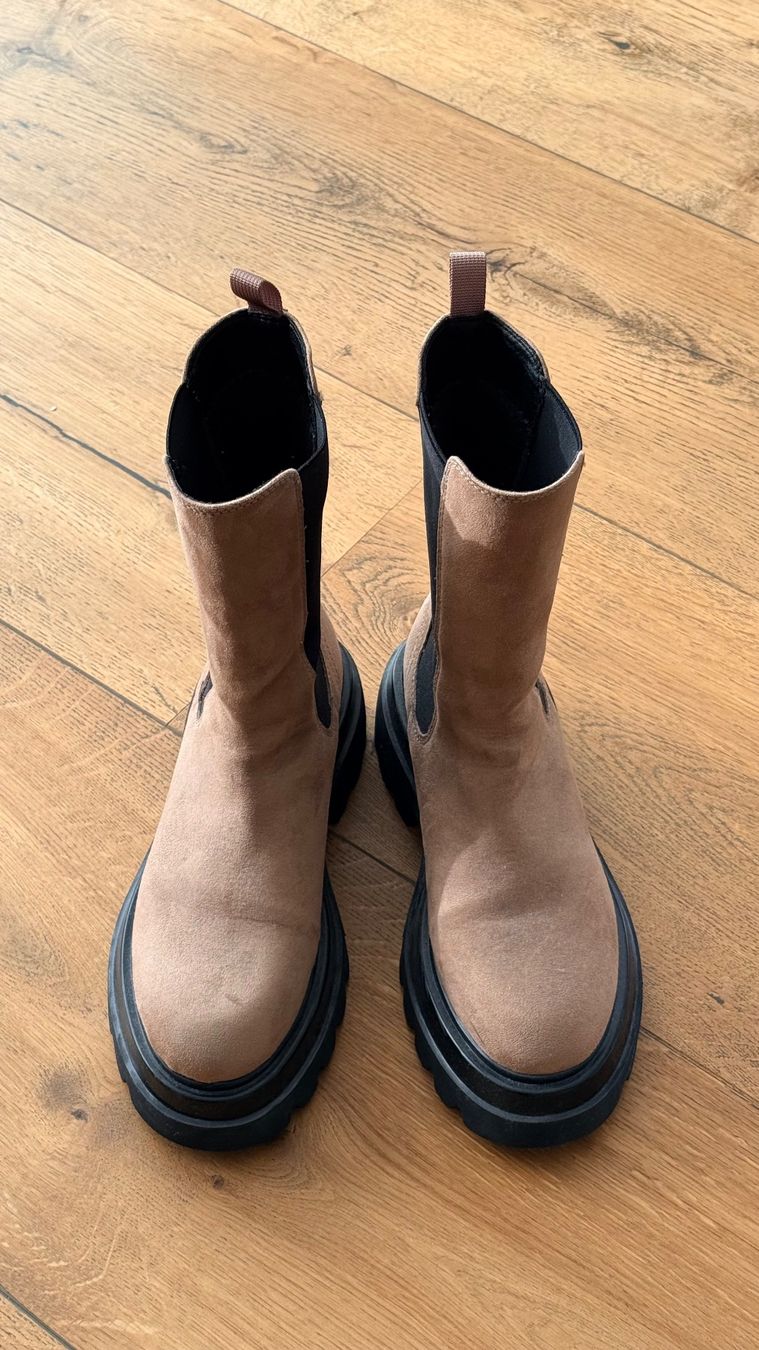 Dosenbach Scarpe da donna: Boots aus dem Dosenbach – Usato da Steffisburg venduto da Ryanayr