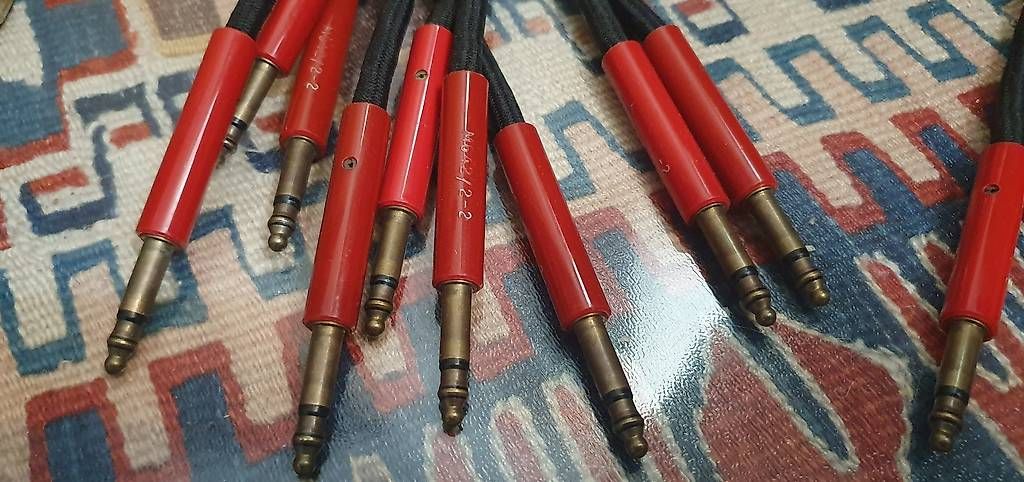 Strumenti musicali: 10x Switchcraft 18QD18 TRS 2ft – Usato da St. Imier venduto da Lautar_Vega 2