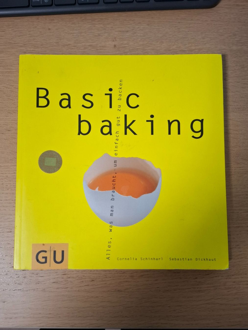 Libri: Backbuch "Basic Baking" - jetzt backen lernen! – Usato da Kollbrunn venduto da Intervall
