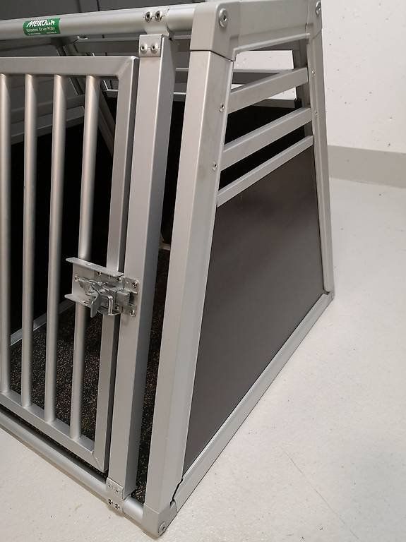Meiko Gabbie, trasporto & Sicurezza: Hundebox – Usato da Hitzkirch venduto da inf_k29j 1