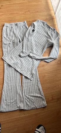 Kuschelweiche bequeme Hosen und Pullover
