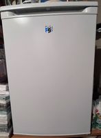 Kühlschrank klein, mit Fachböden und Gemüsefach & Türelement