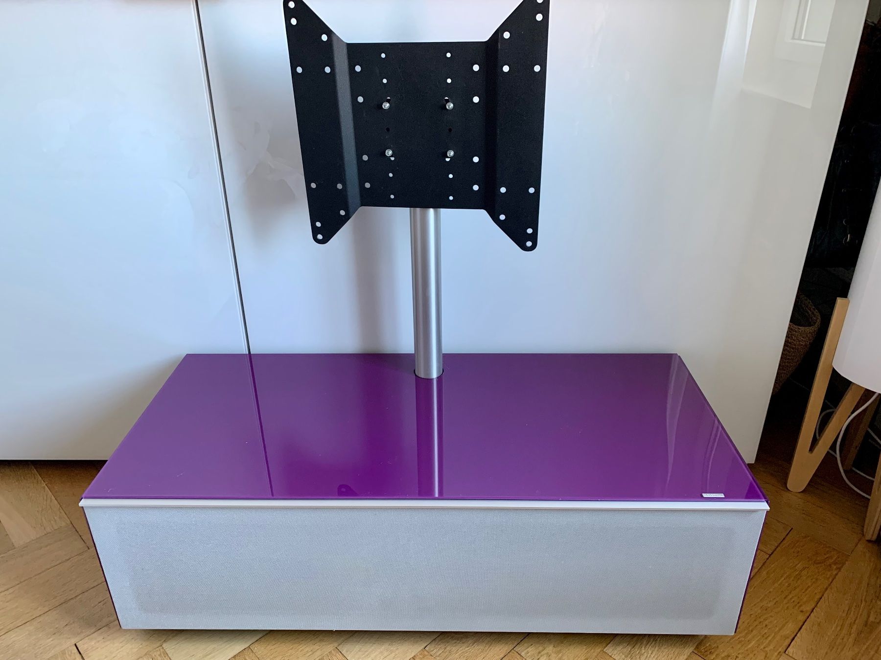 Spectral Mobili TV: High End TV HiFi Design Möbel von Spectral – Usato da Zürich venduto da Lochita