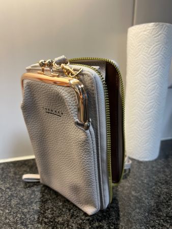 Carr Ken Mini Umhängetasche Grau: Praktisch & Stilvoll!