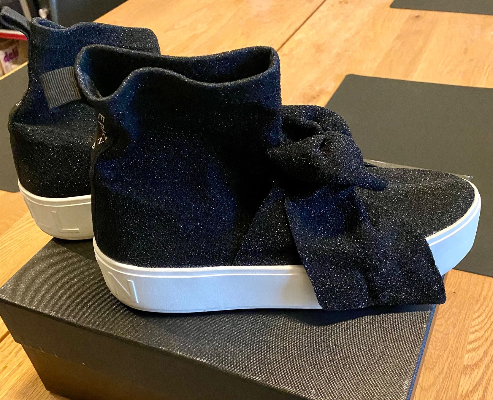 Scarpe da donna: Glitzersneaker, Apepazza – Usato da Schlieren venduto da kaj_xvx7 2