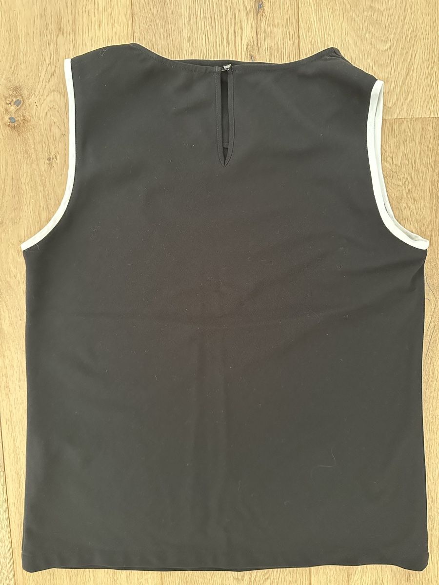 Comma Top: Damen Top Schwarz Marke Comma Grösse 36  – Usato da Thalwil venduto da saco1402 2