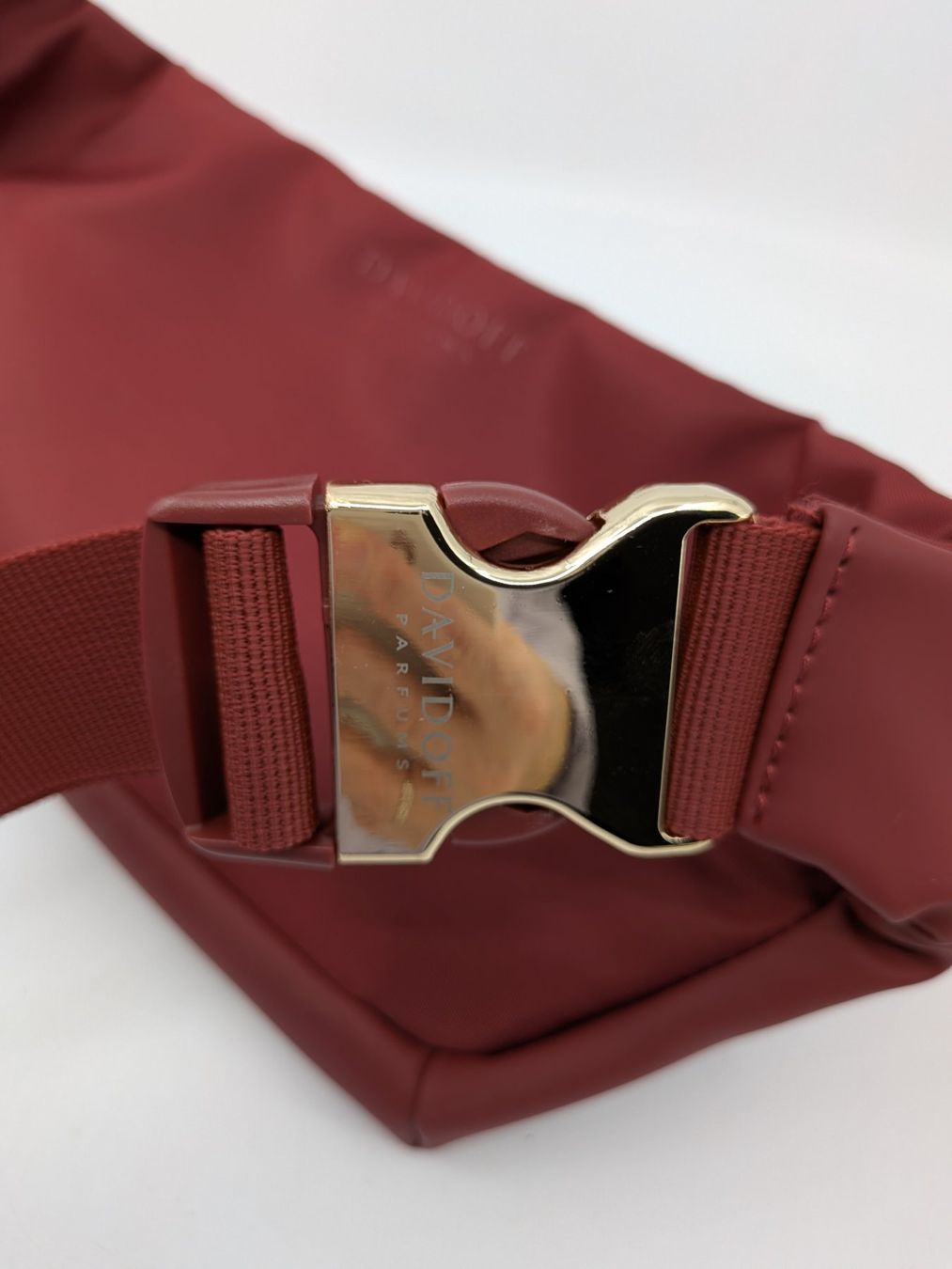 Taschen: Davidoff Parfums Bauchtasche – Gebraucht aus Emmen von magelan 3