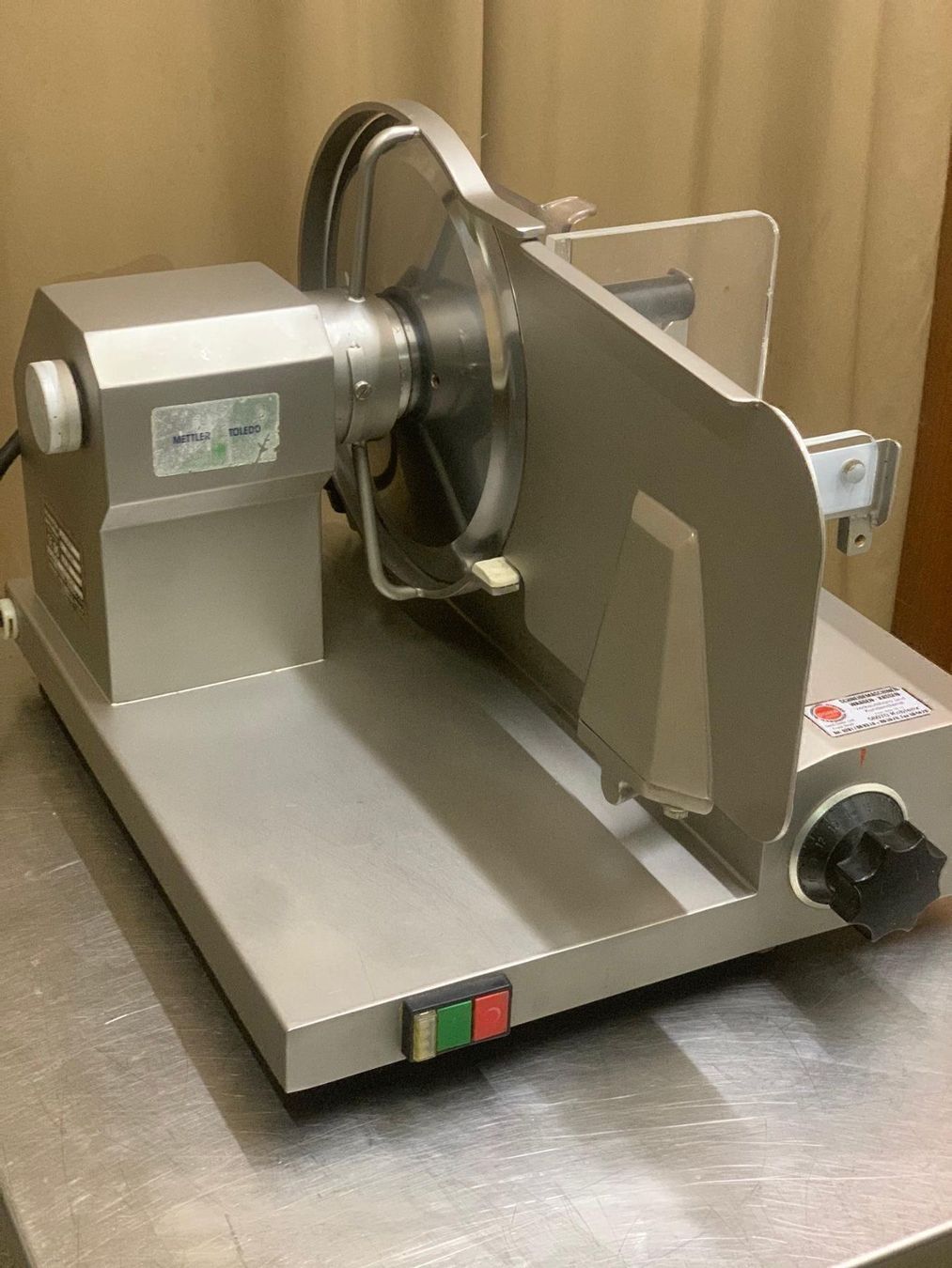Elettrodomestici da cucina: Aufschnittmaschine Mettler Toledo – Usato da Rupperswil venduto da pimi88 1