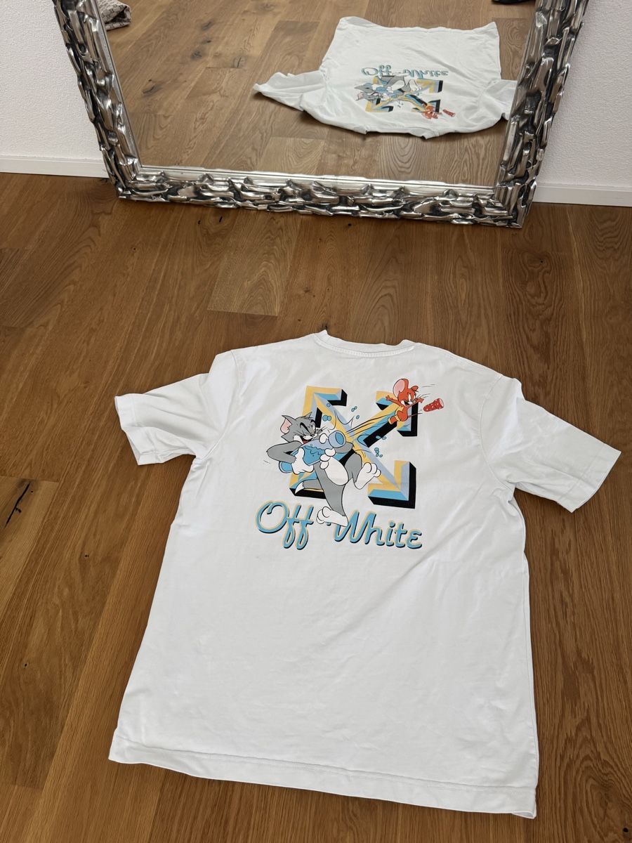 Off-White T-shirt: Off-White T-Shirt – Usato da Oberbüren venduto da dijbdn 2