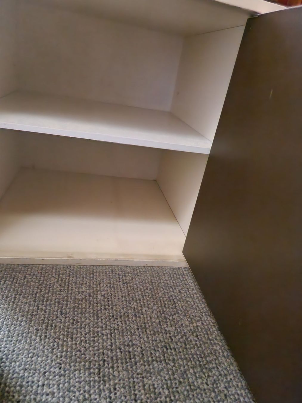 Armadi: Kleiner Schrank – Usato da Wettingen venduto da Sweety007 1
