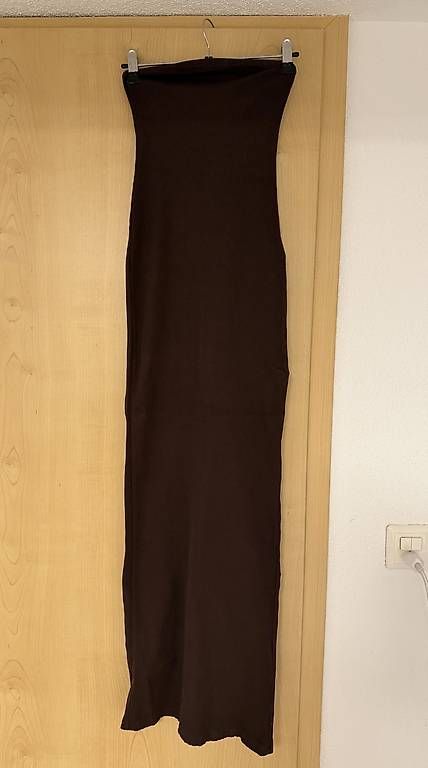 Kleider: Braunes Bershka Maxikleid – Gebraucht aus Rorschach von Tara234
