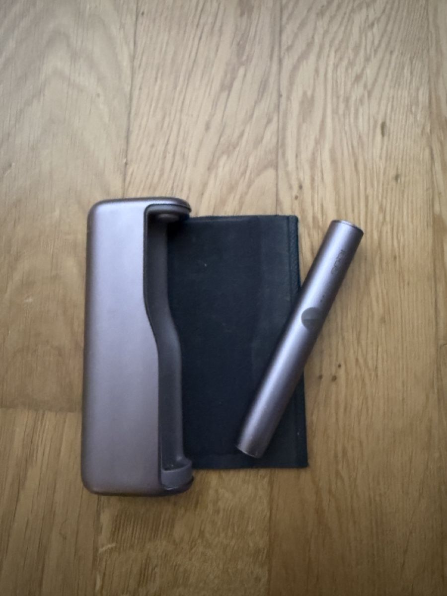 Iqos Altri Prodotti per fumatori: IQOS ILUMA PRIME Tabakerhitzer – Usato da Frauenfeld venduto da power12345 2
