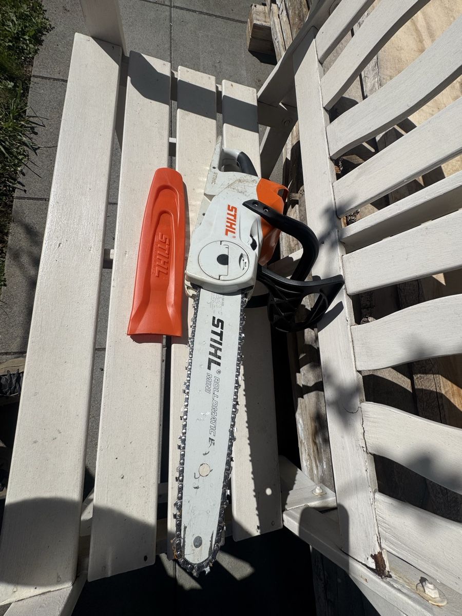 Stihl Seghe: Gebrauchte Stihl MSA 140 C defekt – Difettoso da Unterseen venduto da schnitt 2