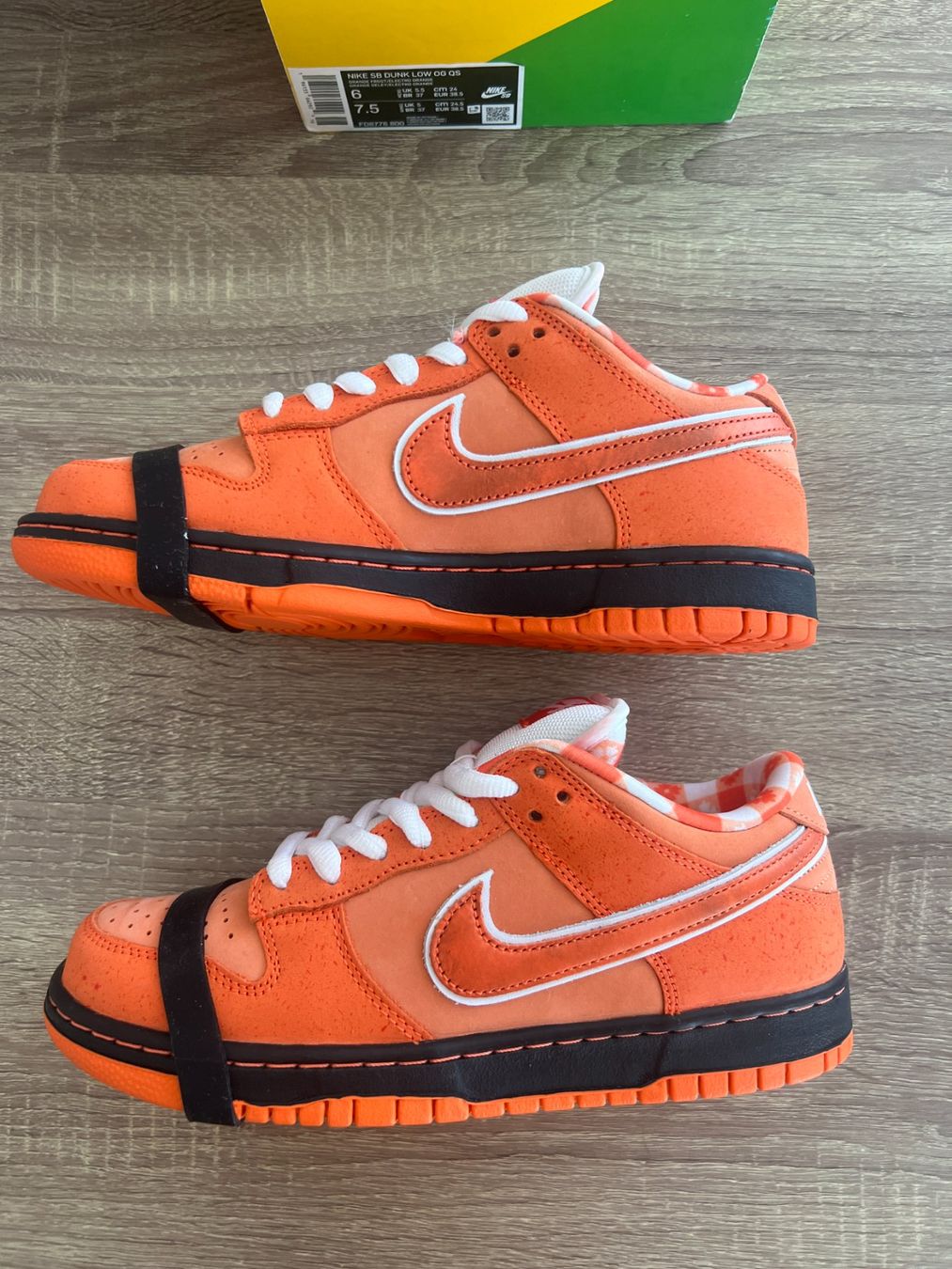 Nike Herrenschuhe: Dunk low lobster  NEUVES - 38.5 – Neu und originalverpackt aus Yverdon-les-Bains von chl_r9q6 2