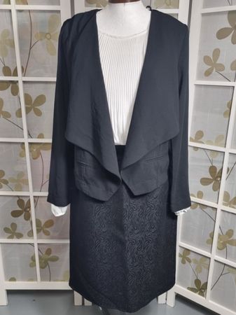 3tlg. Set elegant Brokatjupe, Bluse, Jaquet Gr. M