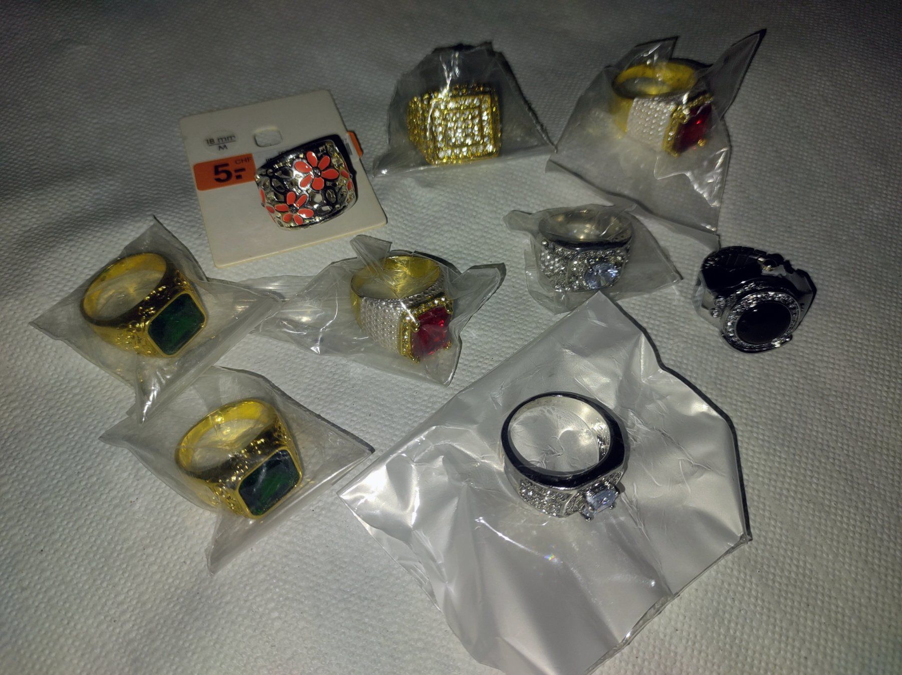 Anelli: MODESCHMUCK ** 9 FINGERRINGE ** GOLD & SILBERFARBIG ** ELVIS – Nuovo (secondo la descrizione) da Lupfig venduto da Womewome 3