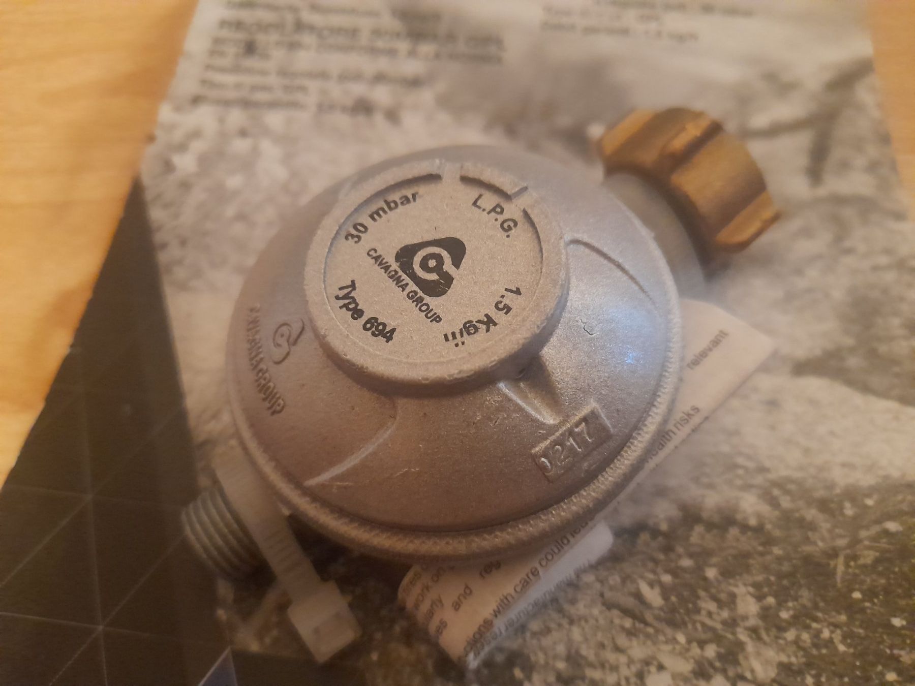 Unità & Adattatore: Campingaz Druckregler 30mbar LPG – Nuovo e nell'imballaggio originale da Lustmühle venduto da chevi03 1