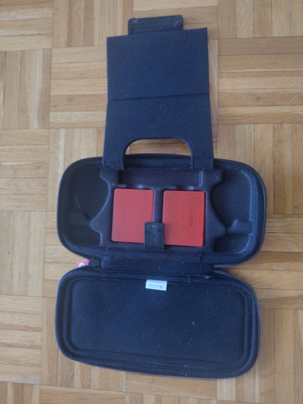 Nintendo Schutzhüllen: Nintendo Switch Schutzhülle, Transportcase, Cover – Gebraucht aus Wohlen AG von gnabbr 1