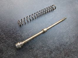 neuer Zündstift & Feder 57