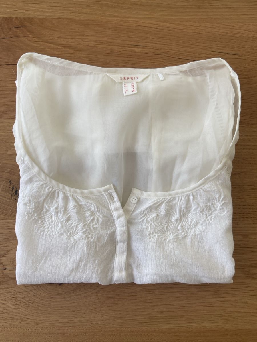 Esprit Chemisiers: Esprit Bluse kurzarm Gr.36 – D'occasion à Arth par ssu_8v2j 3