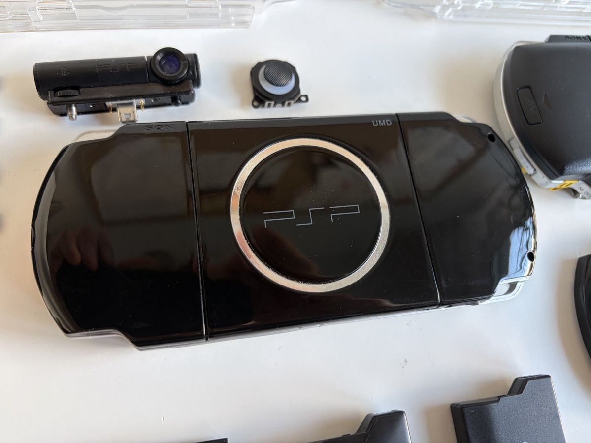Sony Consoles: Sony PSP Bundle – Défectueux à Zollikerberg par dcapshop 8