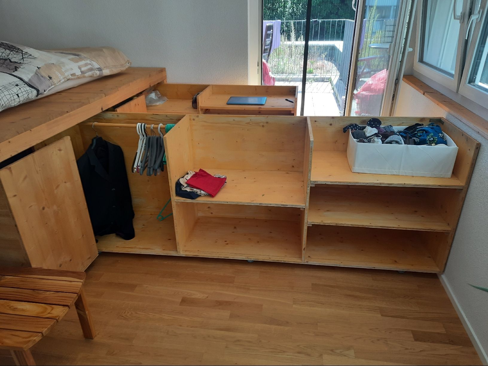 Lits: Hochbett mit Schubkasten – D'occasion à luzern par mor_8vcm 2