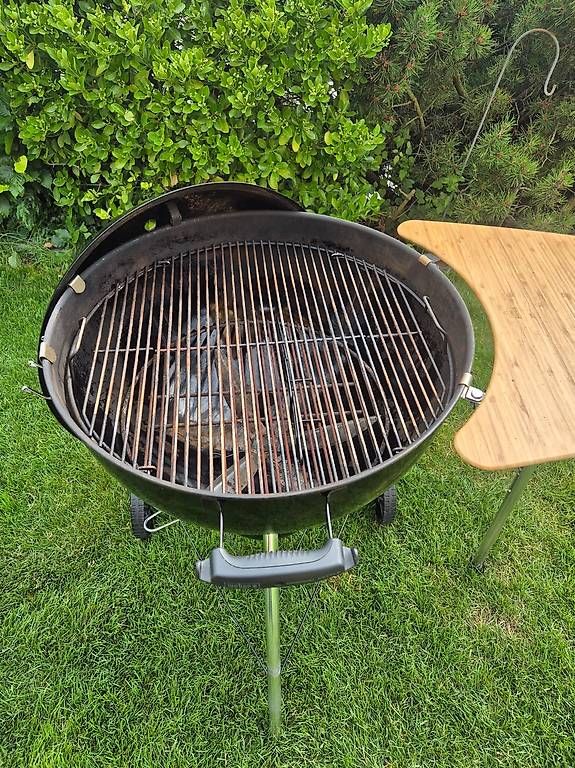 Weber Griglie: Bbq Weber kettle Premium original – Usato da Penthaz venduto da jea_92sc 1