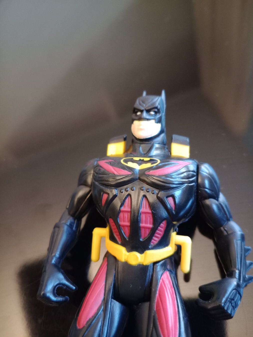Statuette: Vintage Kenner 1995 DC Comics "Blast Cape" Batman top! – Usato da Bern venduto da Ryck 6