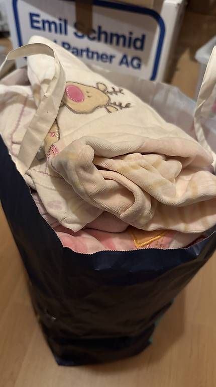 Kleiderpakete & -sets: Mädchenkleider 50-68 zu verschenken – Gebraucht aus Schafisheim von amey8