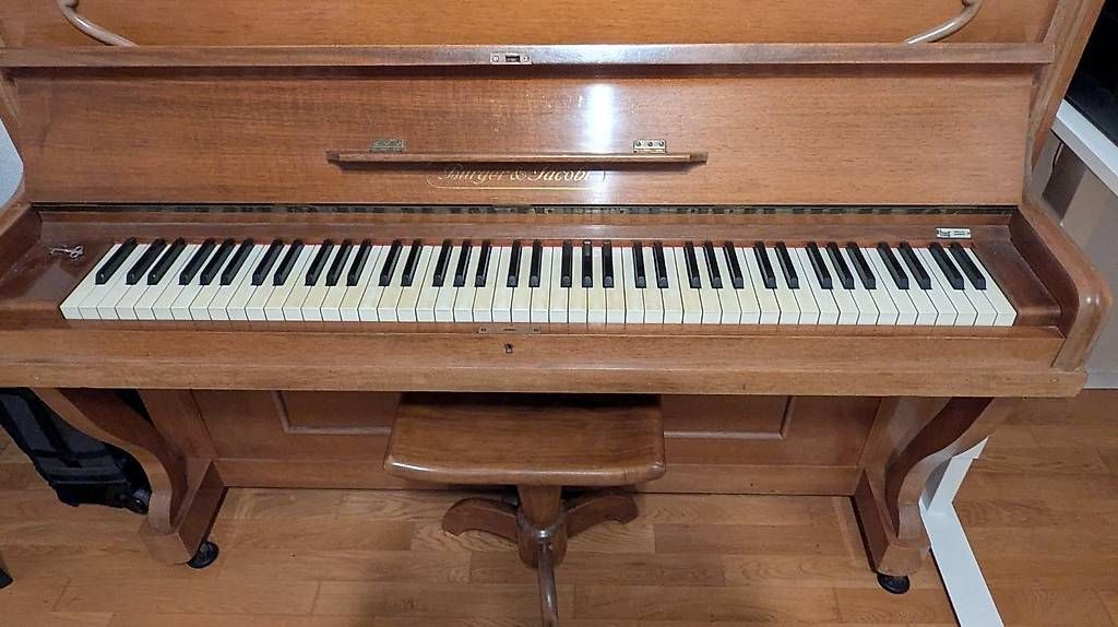 Burger & Jacobi Musikinstrumente: Burger & Jacobi Klavier Modell 127a – Gebraucht aus Gockhausen von derkonitoni 4