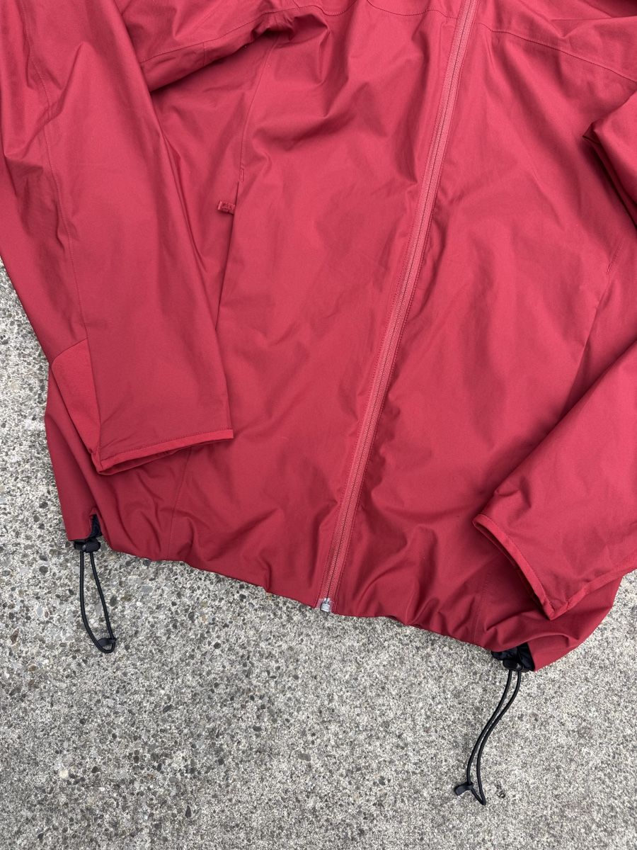 Arcteryx Vestes: Arc'teryx Gore Windstopper Jacket Red Size S Gorpcore – D'occasion à Effretikon par syrrrrre 3