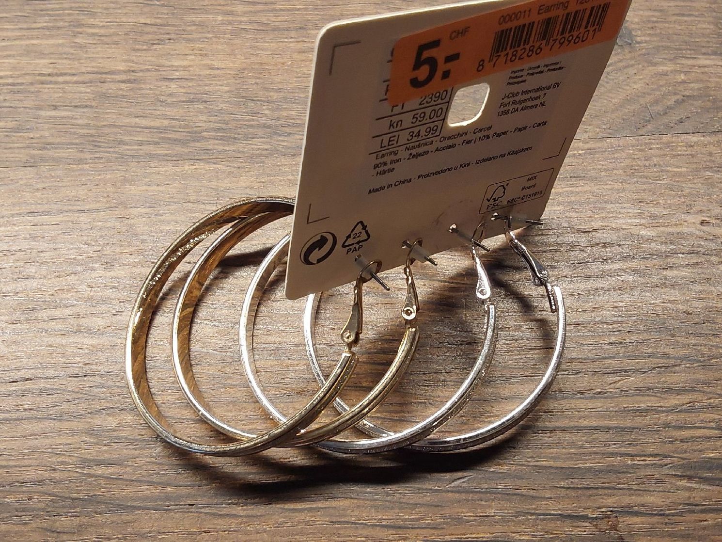 Boucles d'oreille: 2 Paar Ohrringe neu – Neuf avec emballage d'origine à Köniz par scopello12