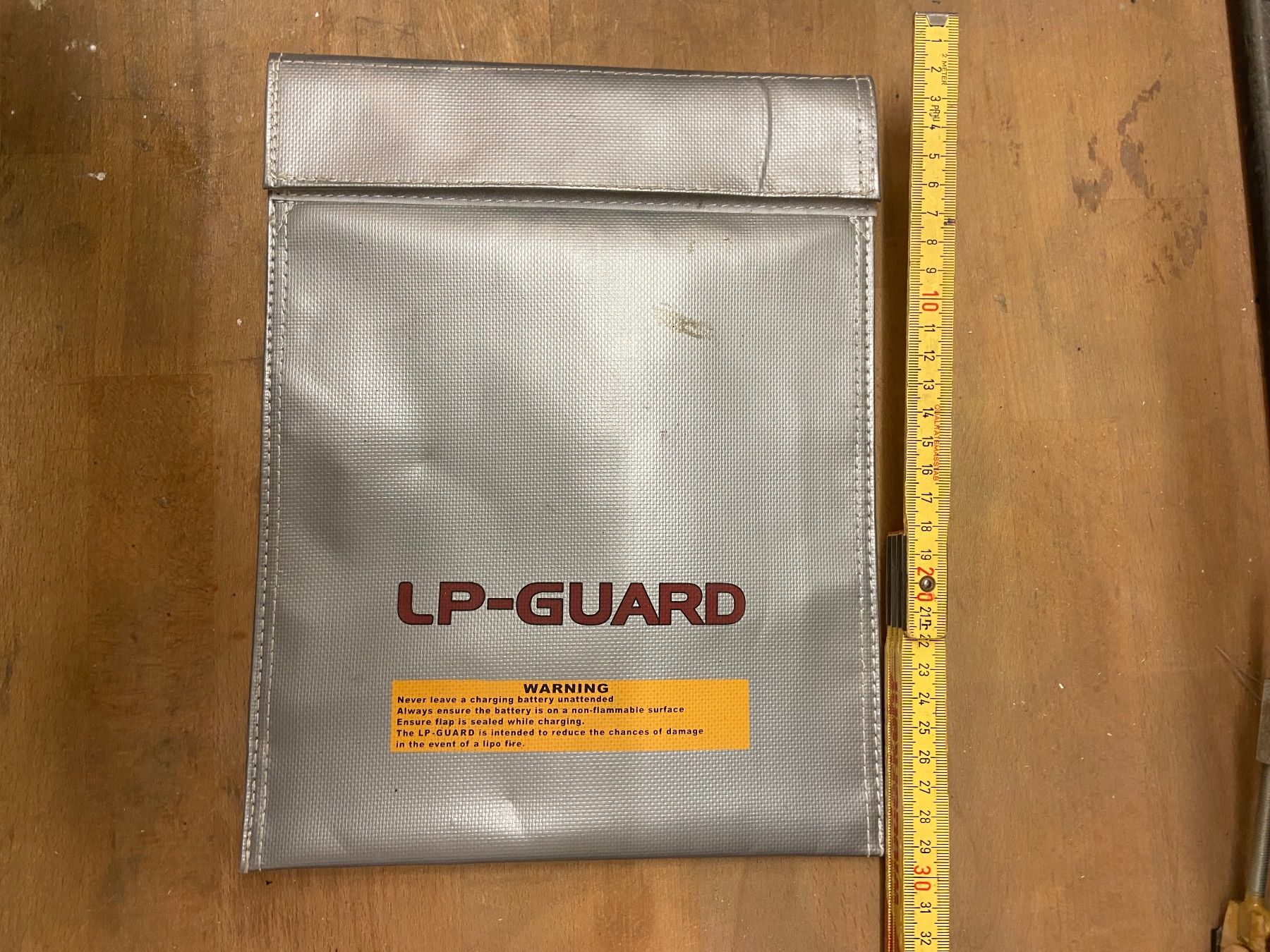 Kit di modellismo & Modellini statici: Lithium Polymer Guard, fiberglass – Nuovo (secondo la descrizione) da Pratteln venduto da Arthband 1