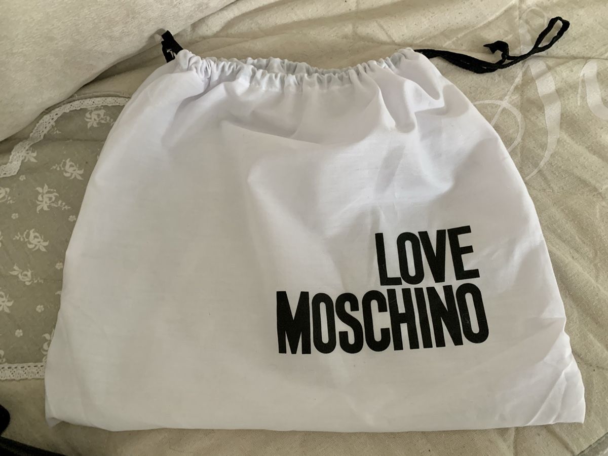 Moschino Zaini: Love Moschino Rucksack – Usato da Niederurnen venduto da Chanel40 5