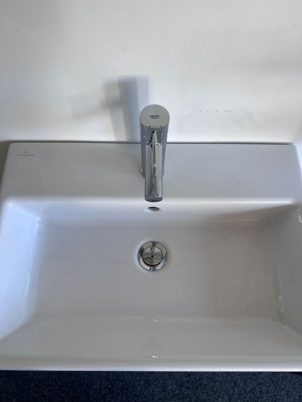 Mobili per bagno: Badmöbel mit Spiegelschrank – Usato da Reinach BL venduto da tba_2gyj 3