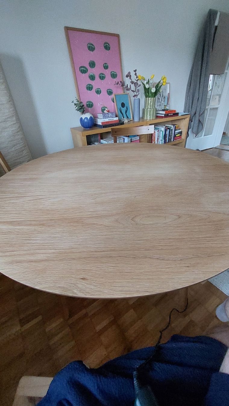 Micasa Tische: runder Holztisch von Micasa – Gebraucht aus Zürich von its_zx2k 1