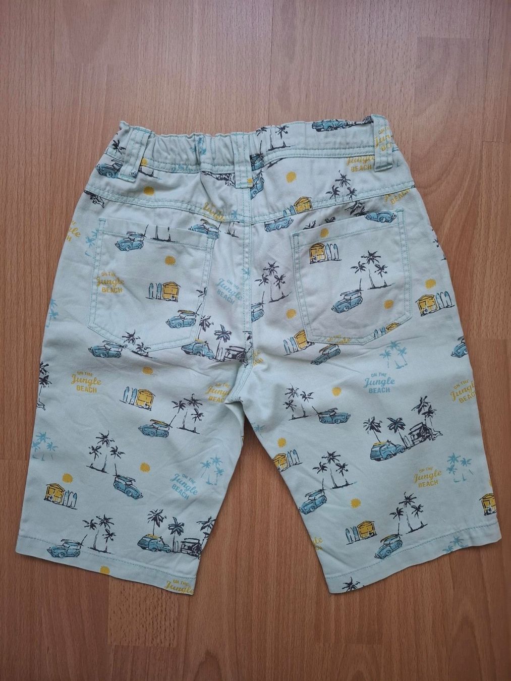 Pantaloni: short 8 ans – Usato da Porrentruy venduto da Piquetix 1