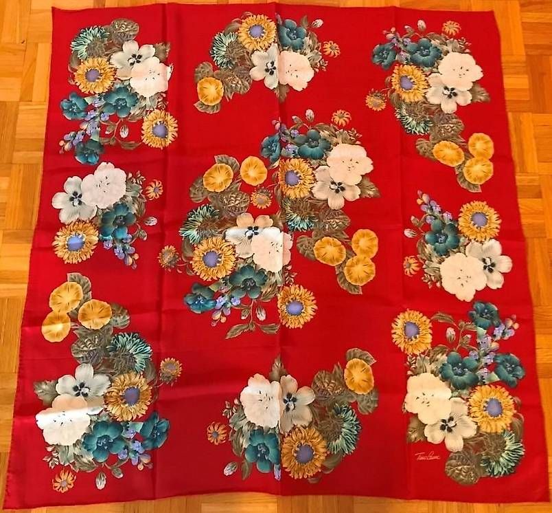 Foulard & Sciarpe: Foulard TINO LAUR – Usato da Viganello venduto da SoldiniG