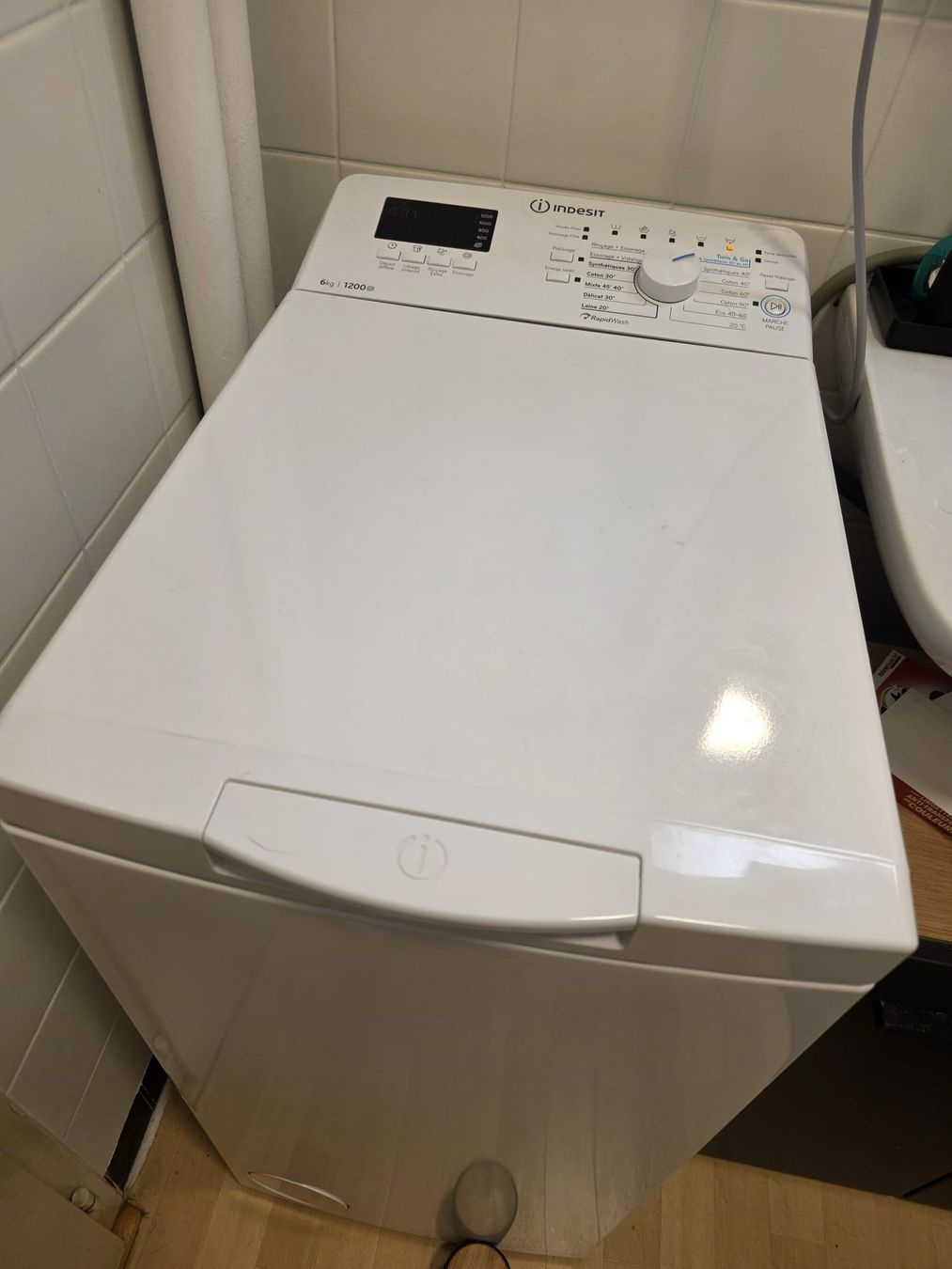 Lavatrici: Machine à laver! – Usato da Genève venduto da cun_g6bl