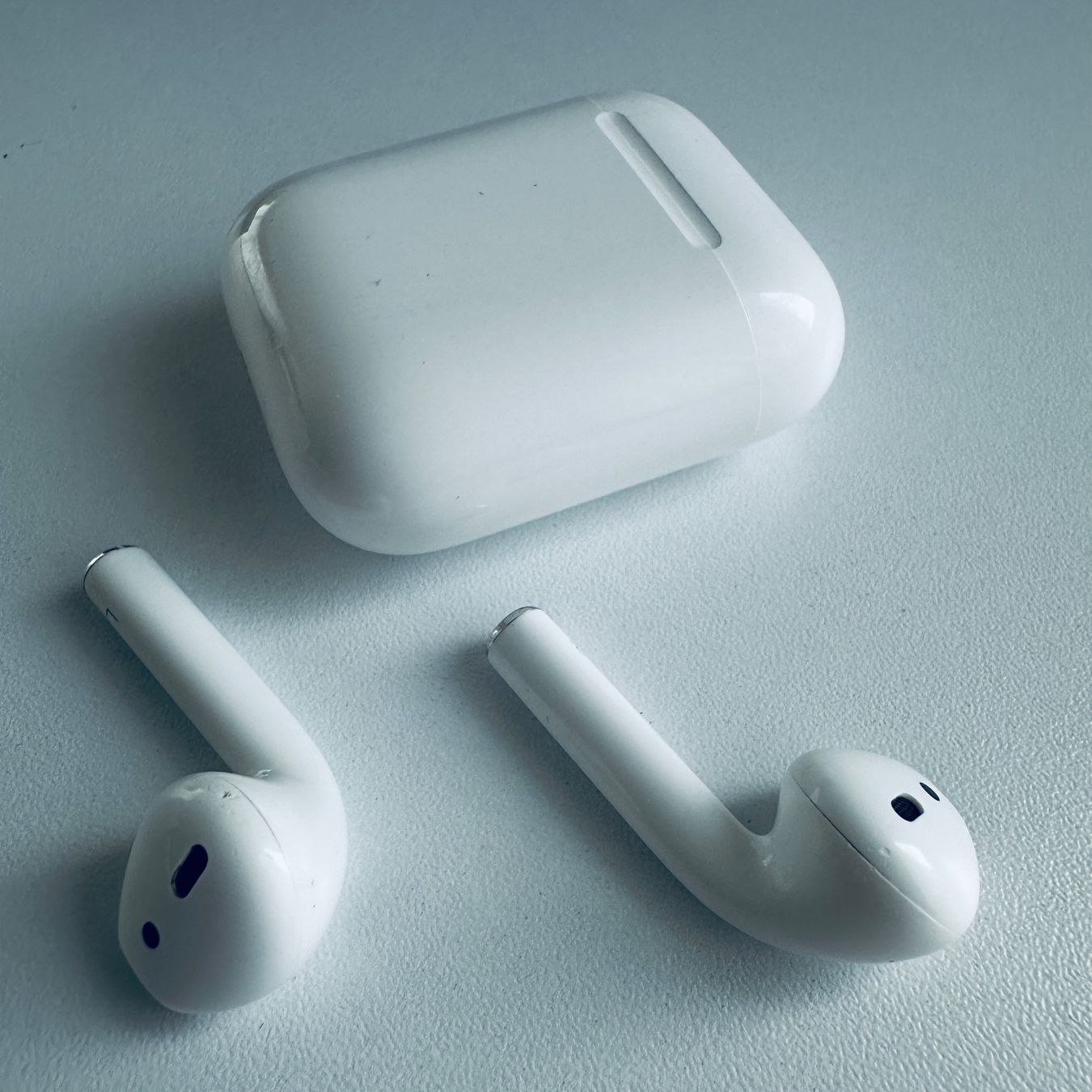 Apple Cuffie: Original Apple AirPods 2 Kopfhörer Wireless Lightning Kabel – Usato da Basel venduto da MY.AIRPODS.SHOP 7
