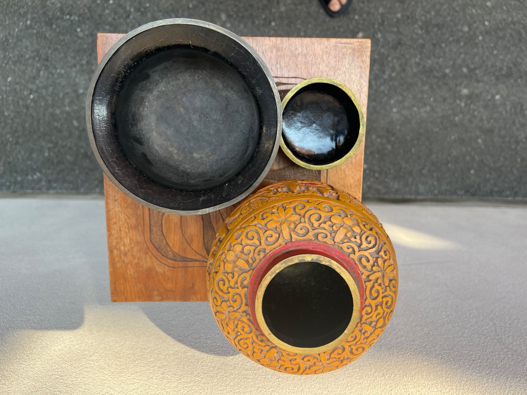 Vasen & Gefässe: Chinesische Vase und Schale – Gebraucht aus Riva San Vitale von AM25 4