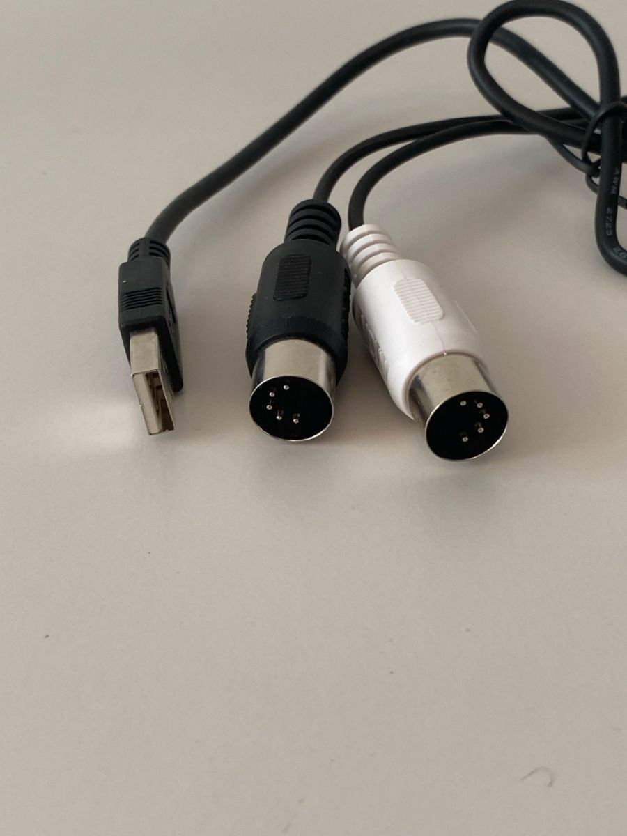 Sistema di controllo: iConnectivity mio USB MIDI Interface 1-in 1-out, neu – Nuovo (secondo la descrizione) da Suhr venduto da nirgendwo94 3