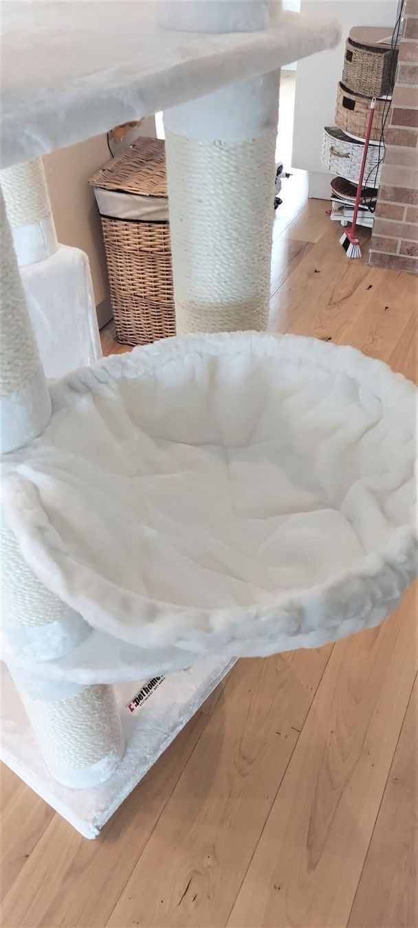 Tiragraffi: KATZENBAUM weiss grosse Katzen top robus – Nuovo e nell'imballaggio originale da Eschenbach LU venduto da PETHOMES_AG 3