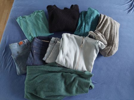 9 TEILIGES KLEIDERPAKET GR. S