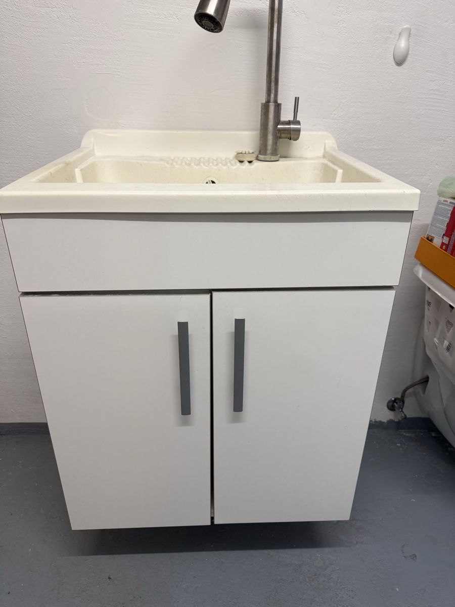 Lavabi & lavandini: Waschtisch mit Unterschrank – Usato da Frauenfeld venduto da squalo4