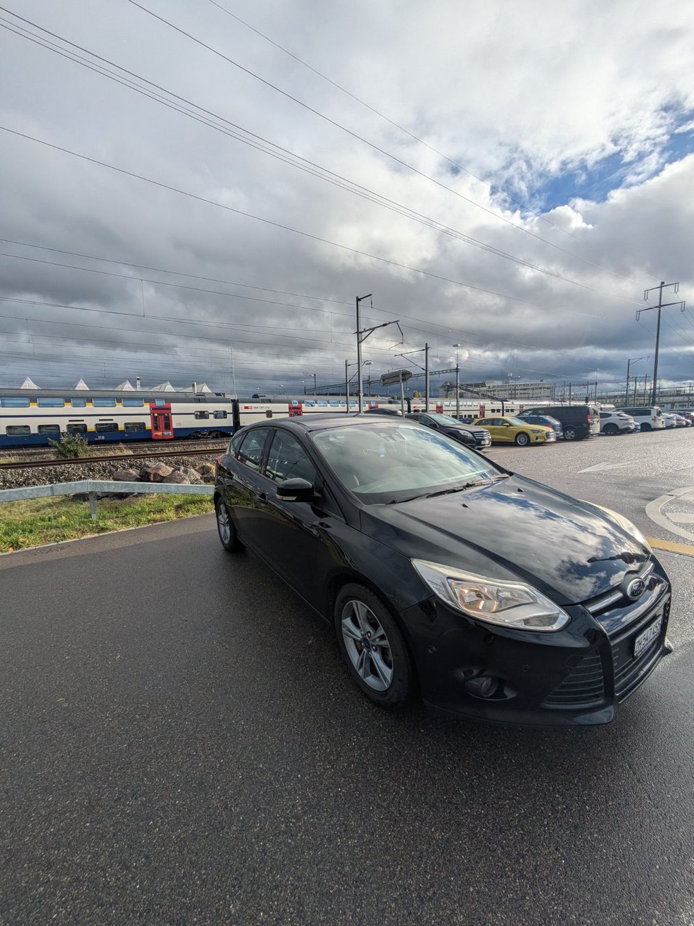 Ford Automobili: Ford Focus 1.0 SCTi Winner mit Mfk – Usato da Dorf venduto da Jrhhh 1