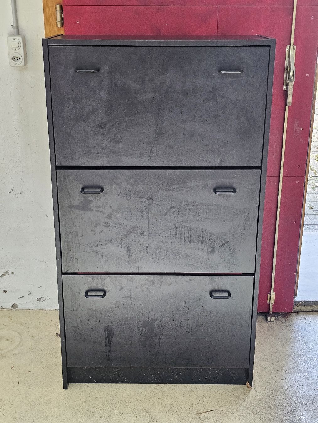 Armadi: Geräumiger Schuhschrank – Usato da Meisterschwanden venduto da Hummer21